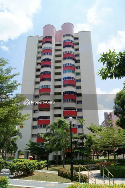 649 Hougang Avenue 8