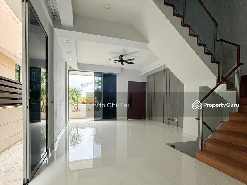 Prop-GPT: Cluster House: D28 Seletar Seletar Hills Cluster House