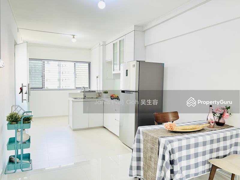 Prop-GPT: HDB Flat: D22 Boon Lay 484 Jurong West Avenue 1