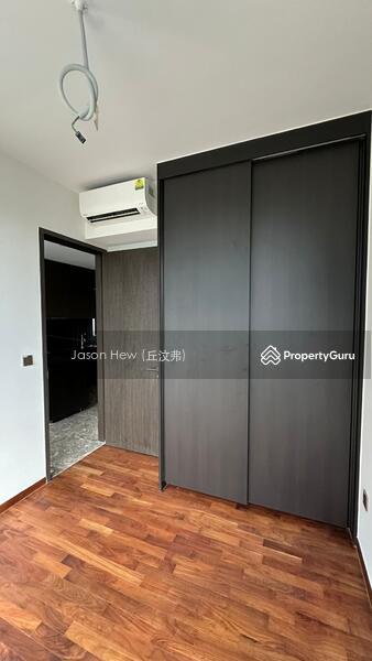 Condominium for Rent: Holland, D10, 275751