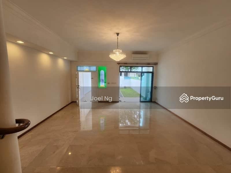 Prop-GPT: Terrace: D15 East Coast Terrace at East Coast Ave mins away to Siglap mrt