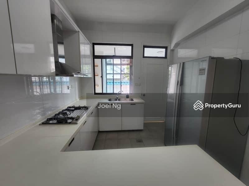 Terrace at East Coast Ave mins away to Siglap mrt