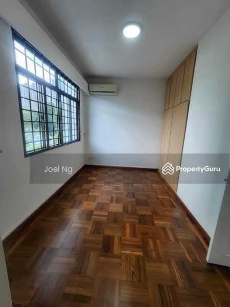 Terrace at East Coast Ave mins away to Siglap mrt