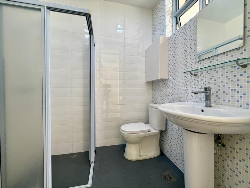 Seletar Hills Estate Corner Terrace For Rent, $6,470, 4 Bed 3 Bath 2,000 sqft $2.97 psf