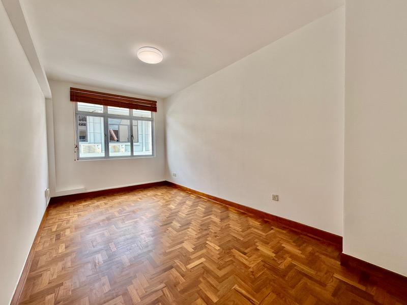 Seletar Hills Estate Corner Terrace For Rent, $6,470, 4 Bed 3 Bath 2,000 sqft $2.97 psf