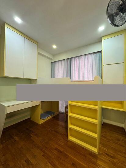 FLO Residence Condominium For Rent, $4,300, 3 Bed 2 Bath 926 sqft $4.64 psf