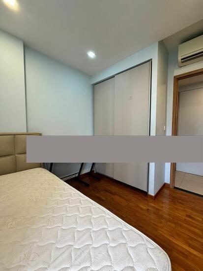 FLO Residence Condominium For Rent, $4,300, 3 Bed 2 Bath 926 sqft $4.64 psf