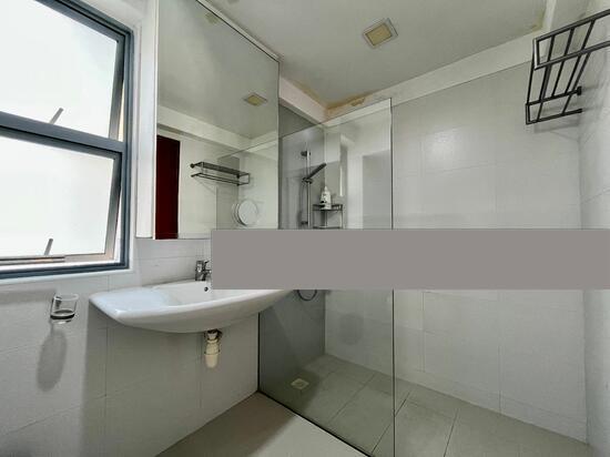 Aquarius By The Park Condominium For Rent, $4,900, 3 Bed 3 Bath 1,207 sqft $4.06 psf