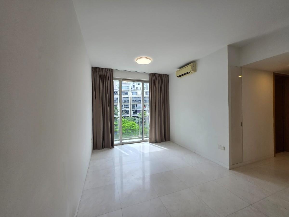 RV Residences Condominium For Rent, $4,800, 2 Bed 2 Bath 678 sqft $7.08 psf