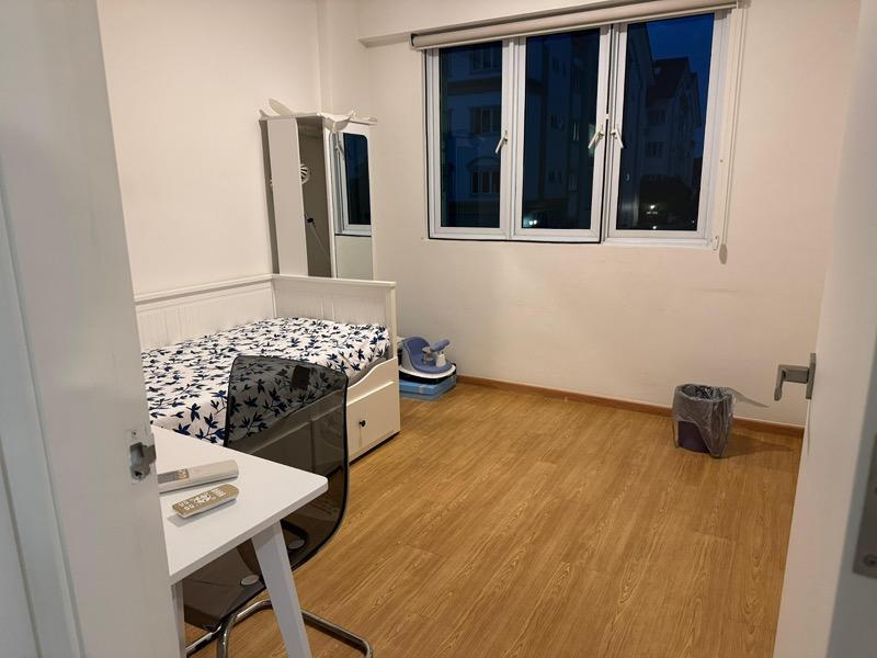 Prop-GPT: Condominium: D27  Euphony Gardens