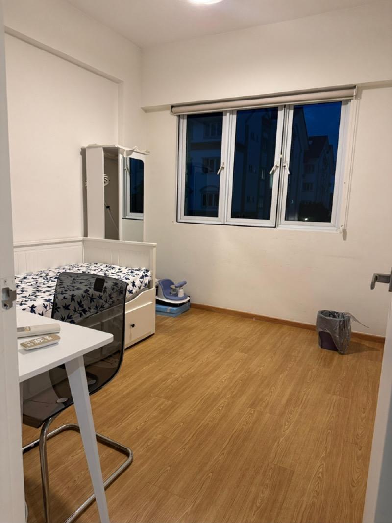 Condominium for Rent: D27, 759075
