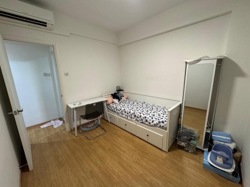 Condominium for Rent: D27, 759075