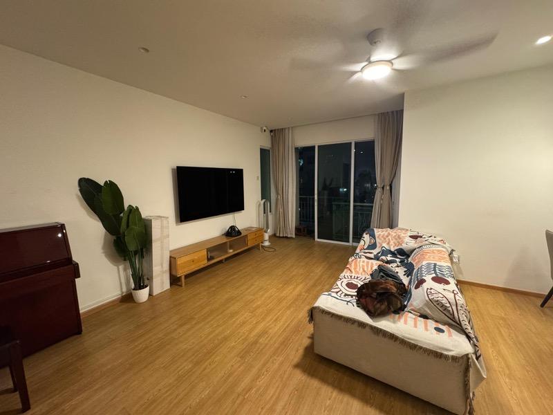 Condominium for Rent: D27, 759075