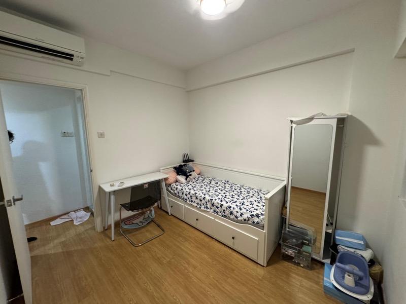 Condominium for Rent: D27, 759075