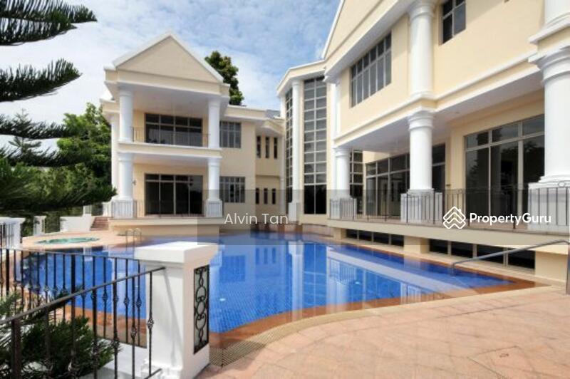 Prop-GPT: Detached: D10 Holland Villas Holland