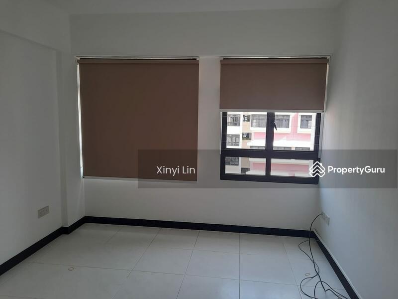 Prop-GPT: HDB Flat: D16 Bedok 220C Bedok Central