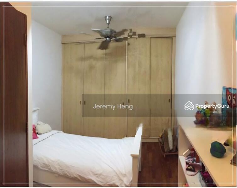 Semi-Detached for Rent: Holland, D10, 278912