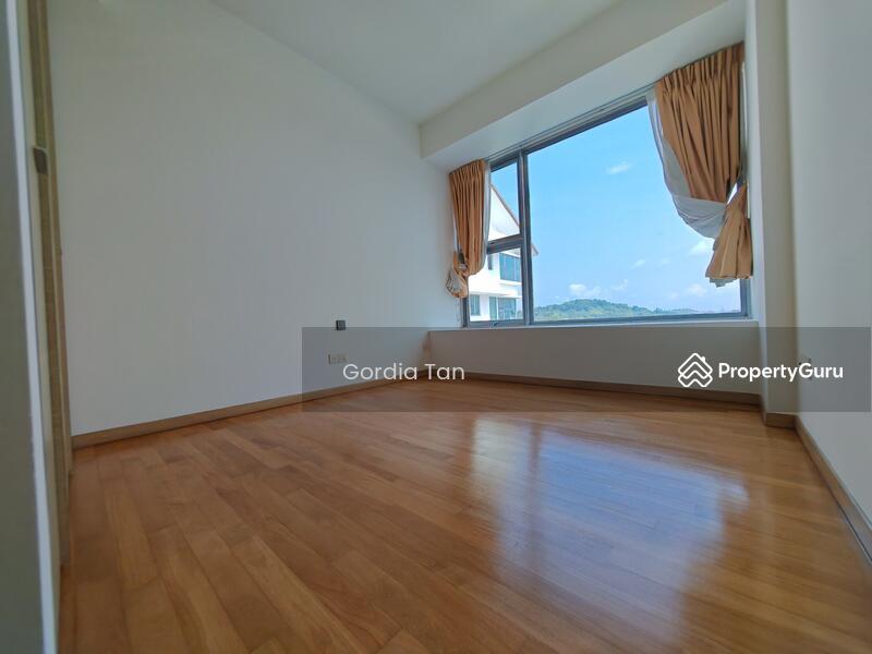 Condominium for Rent: D04, 098583