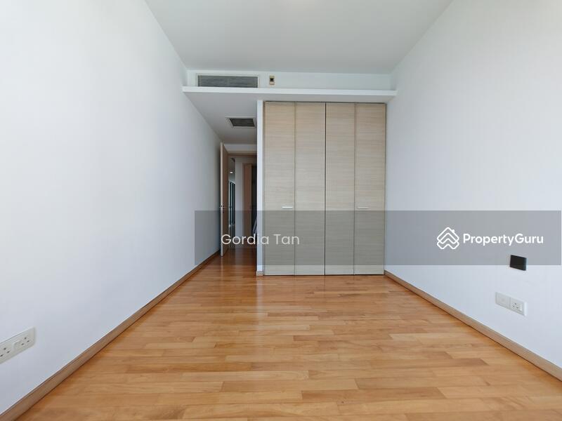 Condominium for Rent: D04, 098583