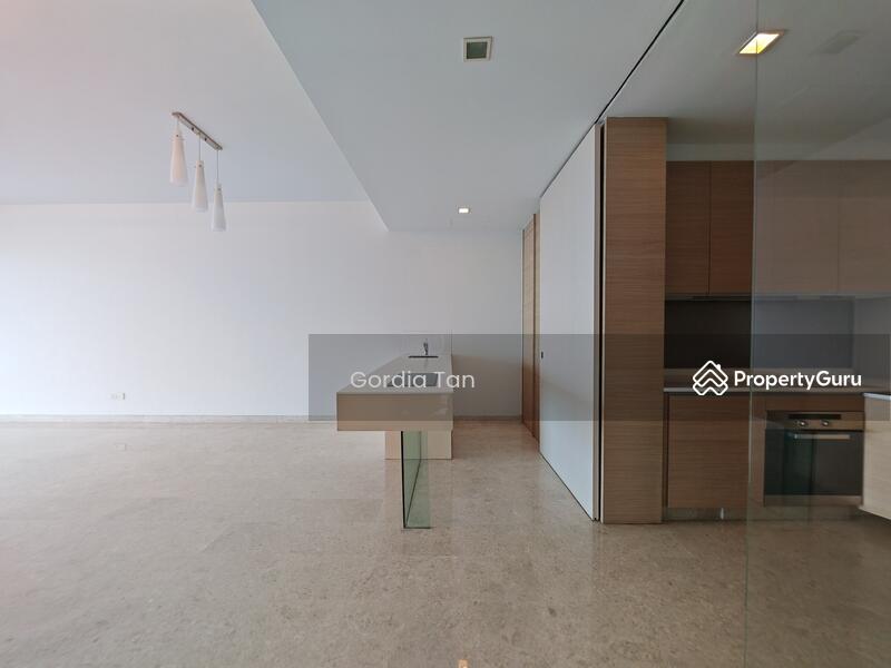 Condominium for Rent: D04, 098583
