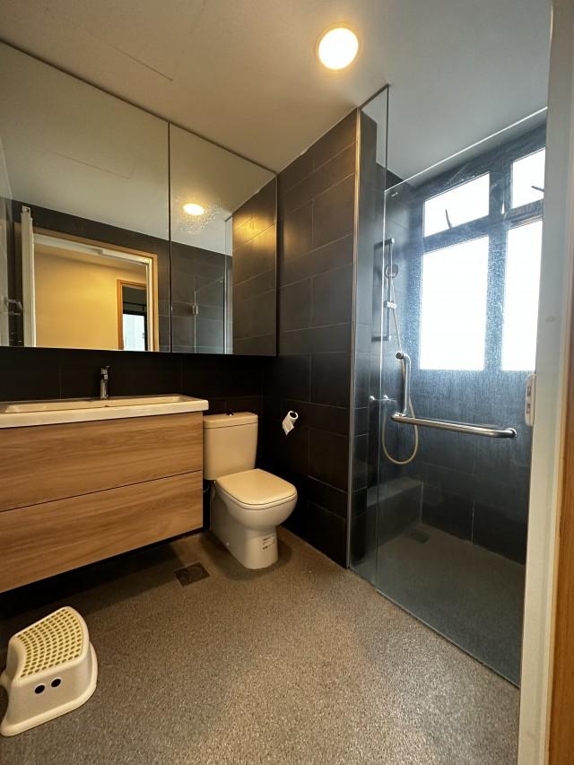 Parc Olympia Condominium For Rent, $3,100, 2 Bed 1 Bath 645 sqft $4.81 psf