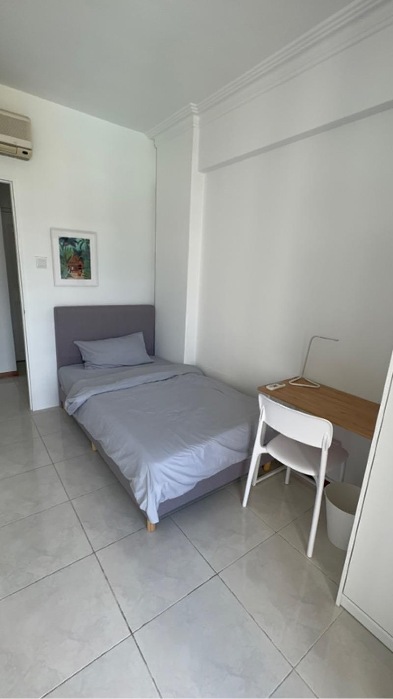 Elias Green Condominium Room Rental, $1,100, 1 Bed 1 Bath 150 sqft $7.33 psf