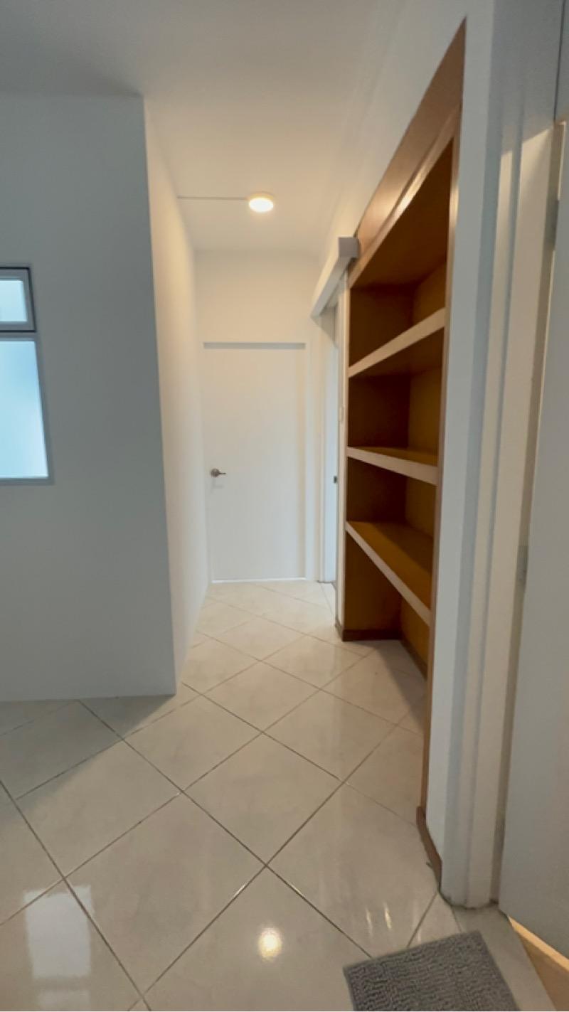 Elias Green Condominium Room Rental, $1,100, 1 Bed 1 Bath 150 sqft $7.33 psf