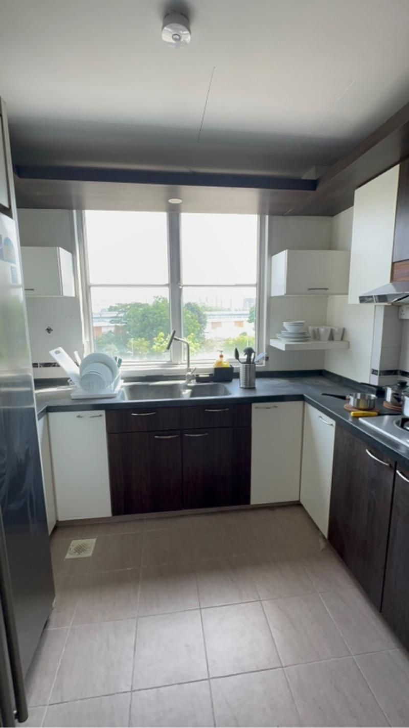 Elias Green Condominium Room Rental, $1,100, 1 Bed 1 Bath 150 sqft $7.33 psf