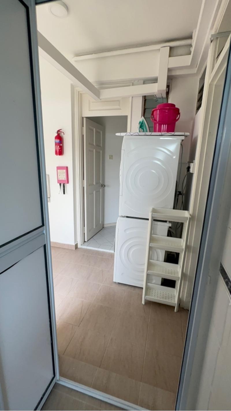 Elias Green Condominium Room Rental, $1,100, 1 Bed 1 Bath 150 sqft $7.33 psf