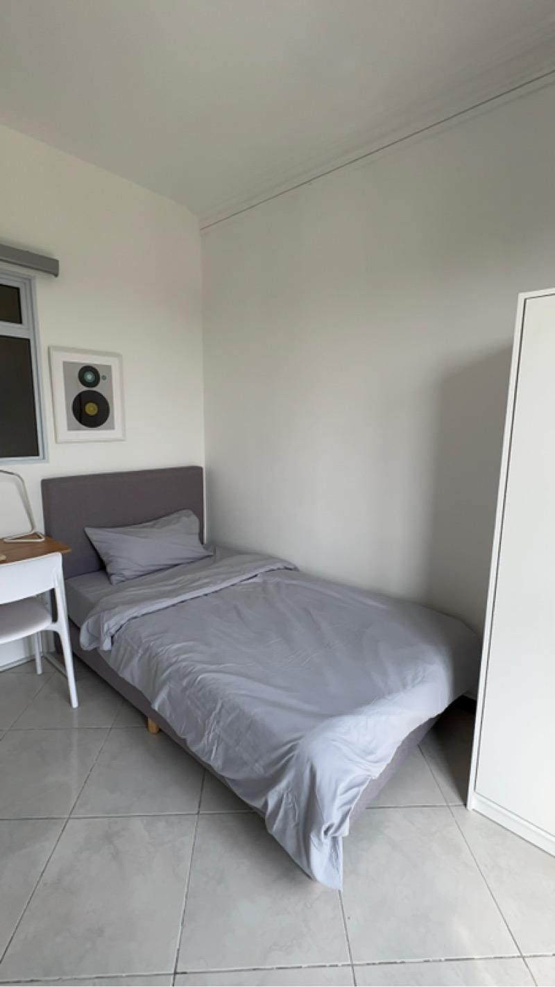 Elias Green Condominium Room Rental, $1,100, 1 Bed 1 Bath 150 sqft $7.33 psf