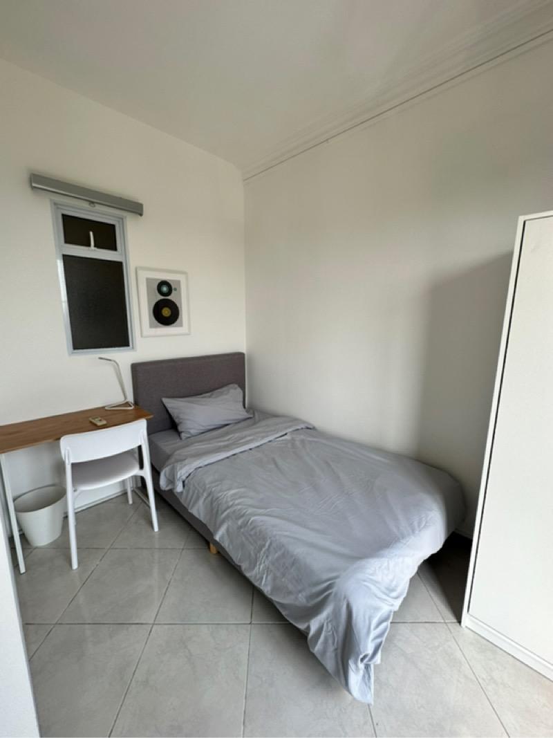 Elias Green Condominium Room Rental, $1,100, 1 Bed 1 Bath 150 sqft $7.33 psf