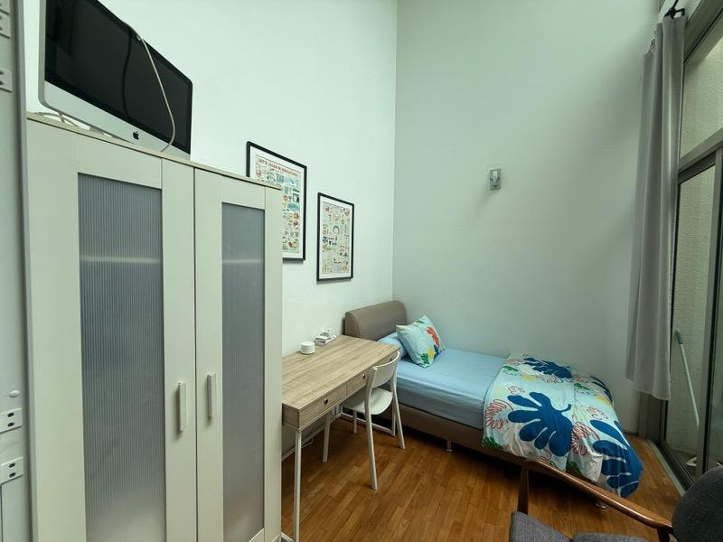 Prop-GPT: Condominium: D10 Holland Glentrees