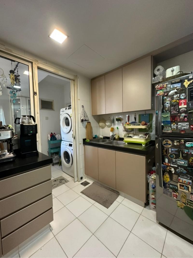 Savannah Condopark Condominium For Rent, $4,800, 3 Bed 3 Bath 1,227 sqft $3.91 psf