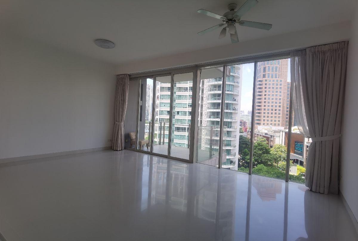 Prop-GPT: Condominium: D09  The Cosmopolitan