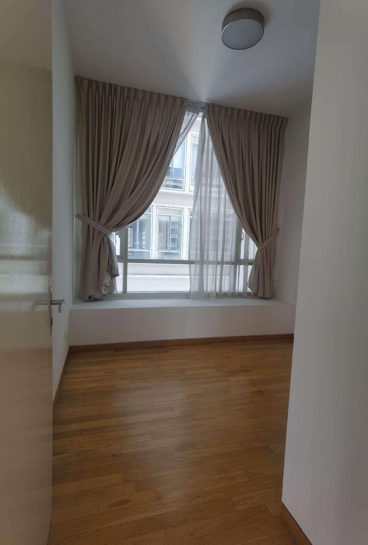 Condominium for Rent: D09, 239471