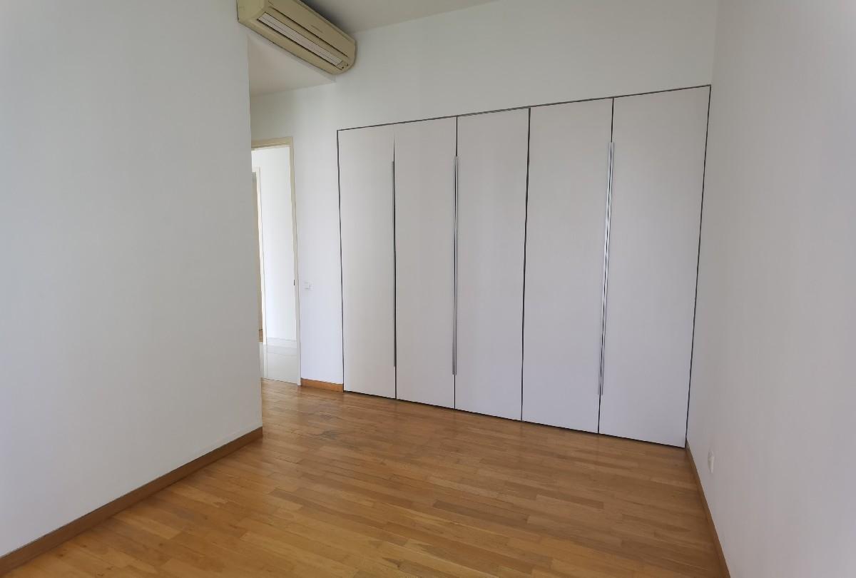 Condominium for Rent: D09, 239471