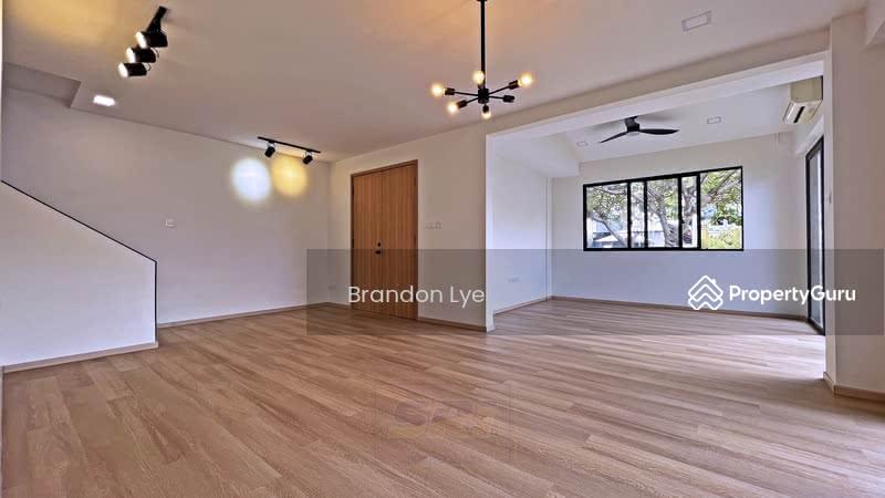 Semi-Detached for Rent: D19, 548699