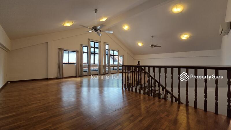 Prop-GPT: Semi-Detached: D10 Holland Holland Grove