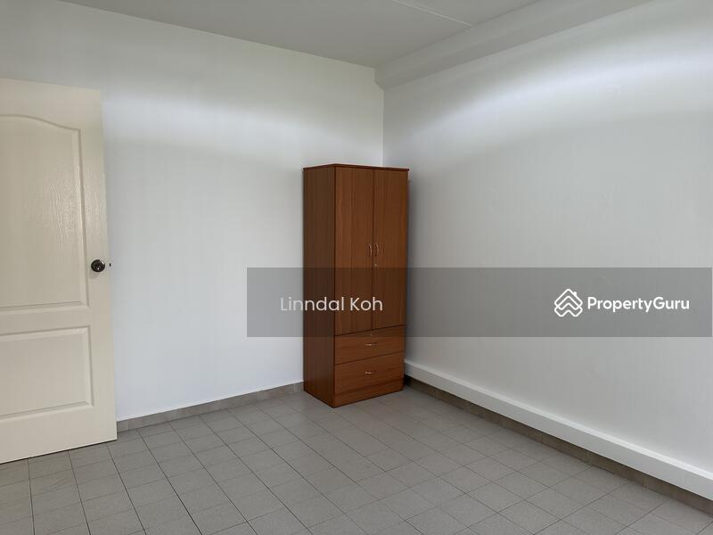 HDB Flat for Rent: Yishun, D27, 760784