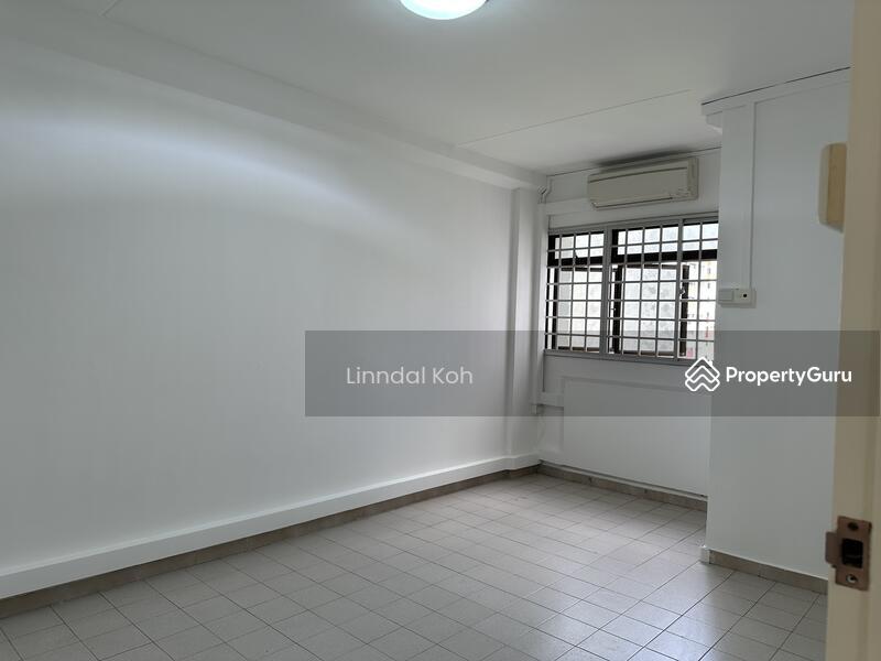 HDB Flat for Rent: Yishun, D27, 760784
