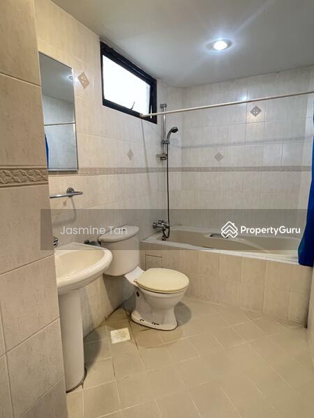 Condominium for Rent: D23, 679668