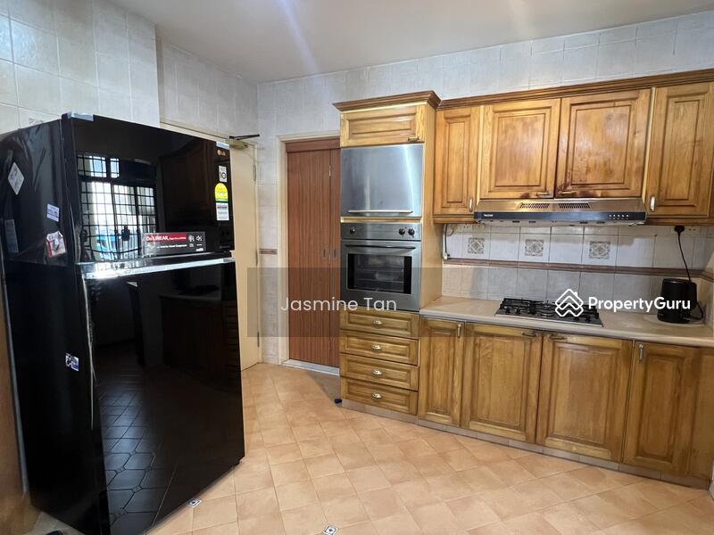 Condominium for Rent: D23, 679668