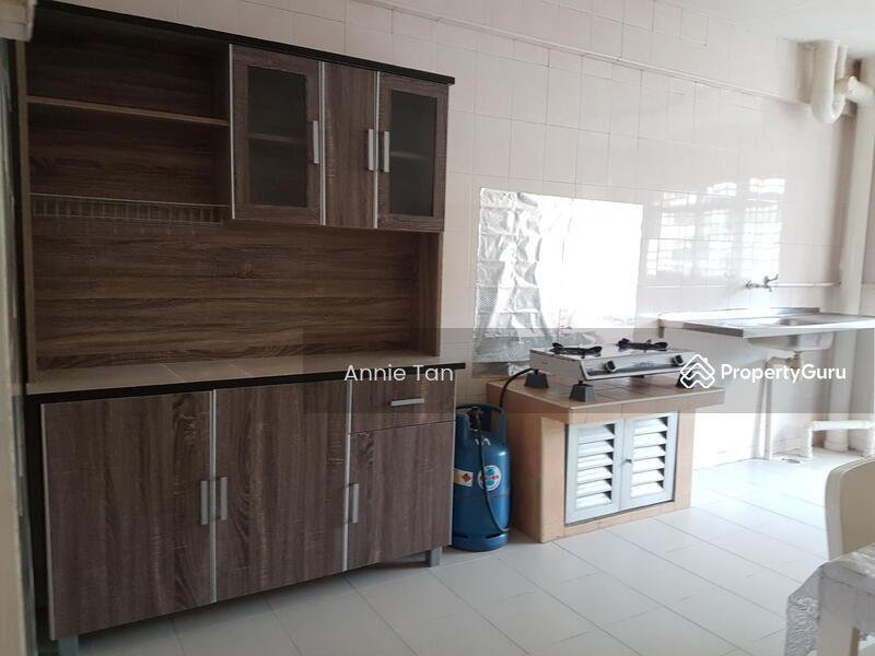 201B Tampines Street 21