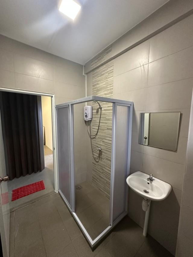 Joo Chiat Apartments Apartment Room Rental, $1,500, 1 Bed 2 Bath 1,400 sqft $1.07 psf