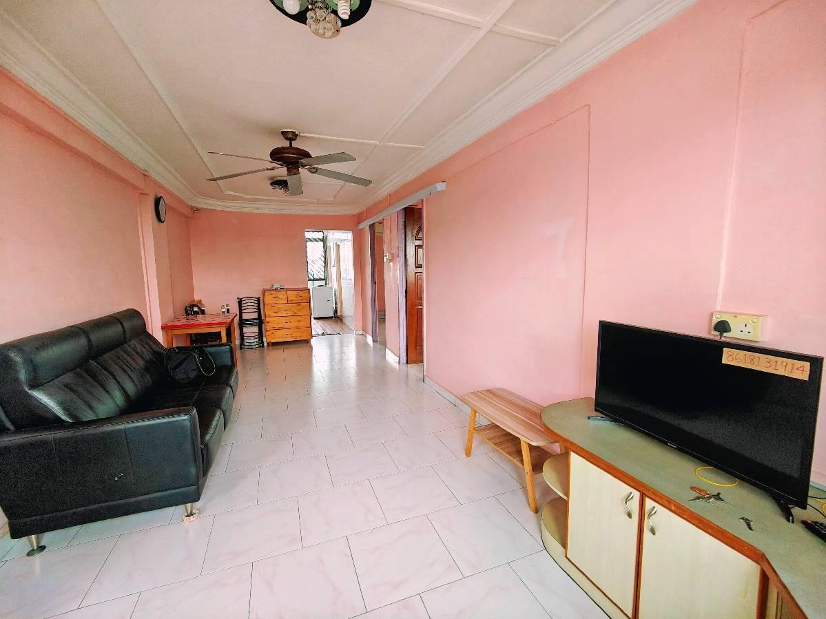 18 Eunos Crescent HDB Apartment For Rent, $2,800, 2 Bed 1 Bath 753 sqft $3.72 psf HDB Apartment | D14 Eunos | Prop-GPT the AI-Powered Property Guru