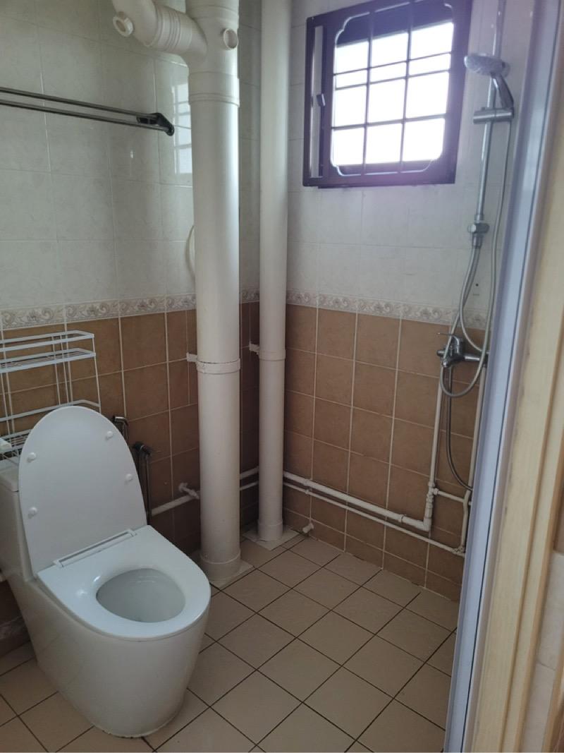 617 Jurong West Street 65 HDB Apartment Room Rental, $1,000, 1 Bed 2 Bath 161 sqft $6.21 psf