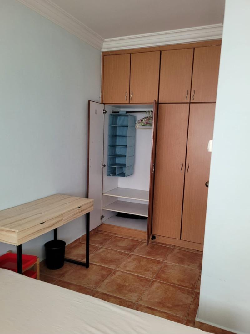 617 Jurong West Street 65 HDB Apartment Room Rental, $1,000, 1 Bed 2 Bath 161 sqft $6.21 psf