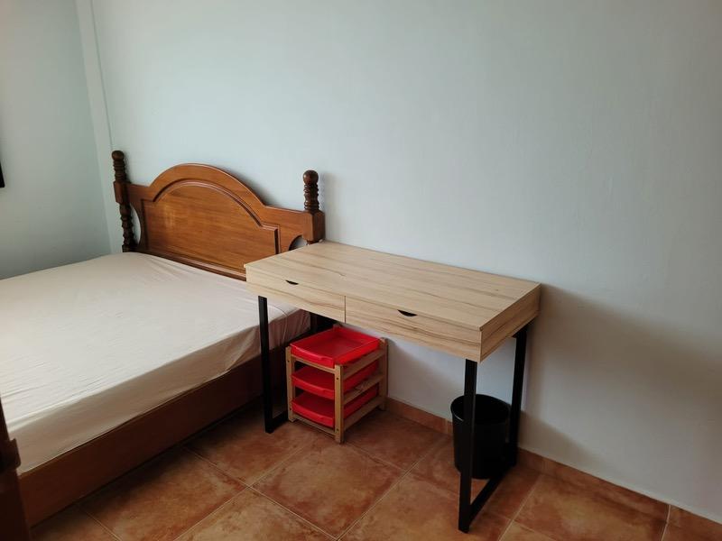 617 Jurong West Street 65 HDB Apartment Room Rental, $1,000, 1 Bed 2 Bath 161 sqft $6.21 psf