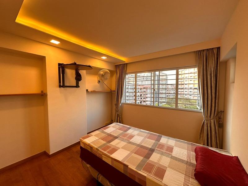 Prop-GPT: HDB Apartment: D18 Pasir Ris 535 Pasir Ris Drive 1