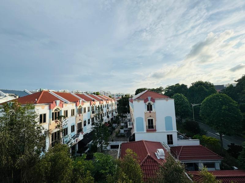 East Village Condominium Room Rental, $2,499, 1 Bed 1 Bath 600 sqft $4.17 psf